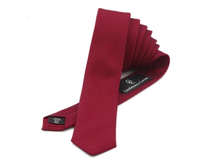 Cravate elegante pentru domni eleganti 