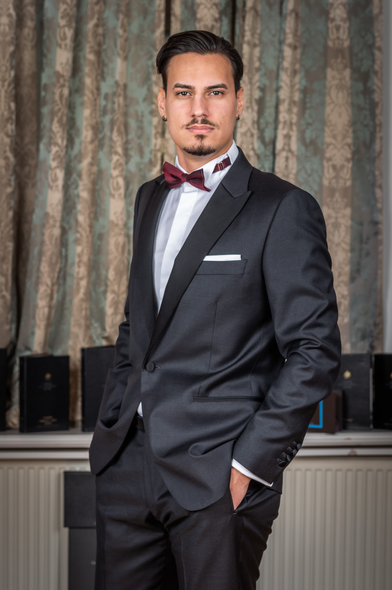 Costum ceremonie barbati Gentlemen`s Corner Vantage