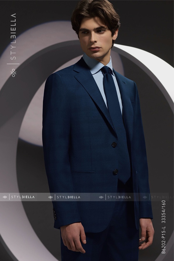 Costum barbati bleumarin in carouri la comanda Gentlemen`s Corner